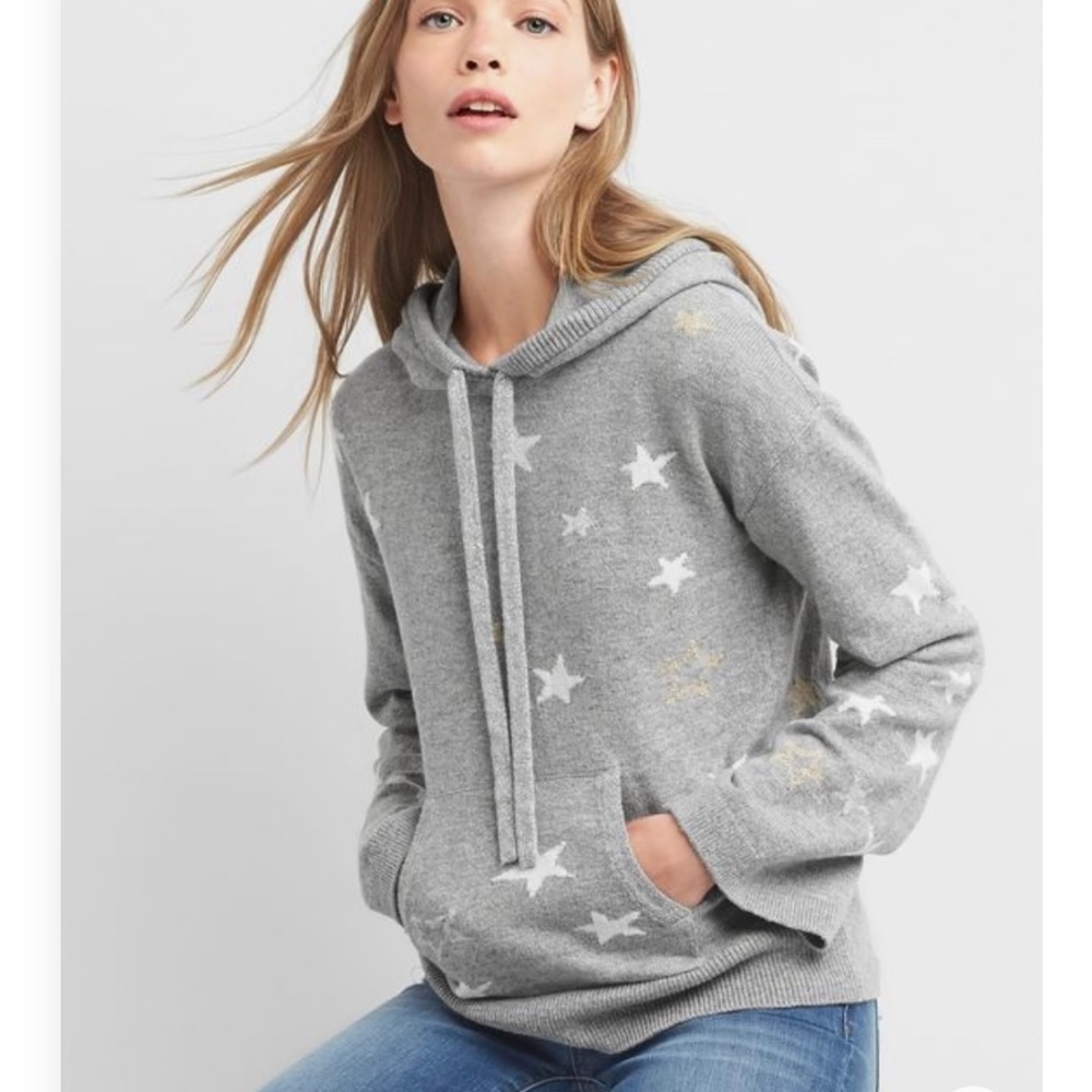 Cozy Gray Star-Print Hoodie Sweater
